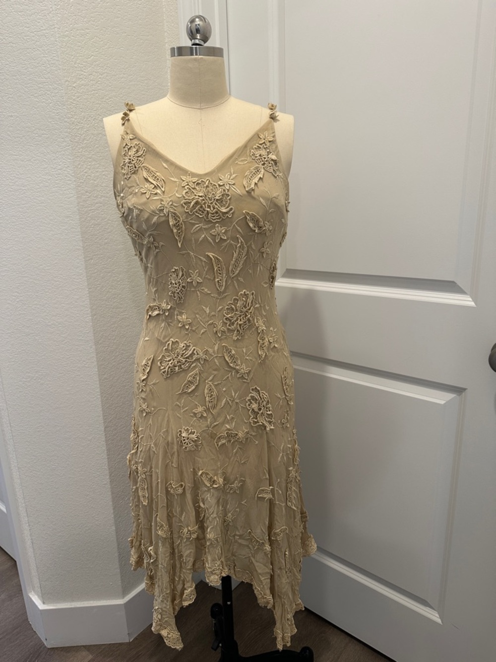 Lillie Rubin Cream Floral Embroidered Asymmetrical Dress fairy y2k 90s